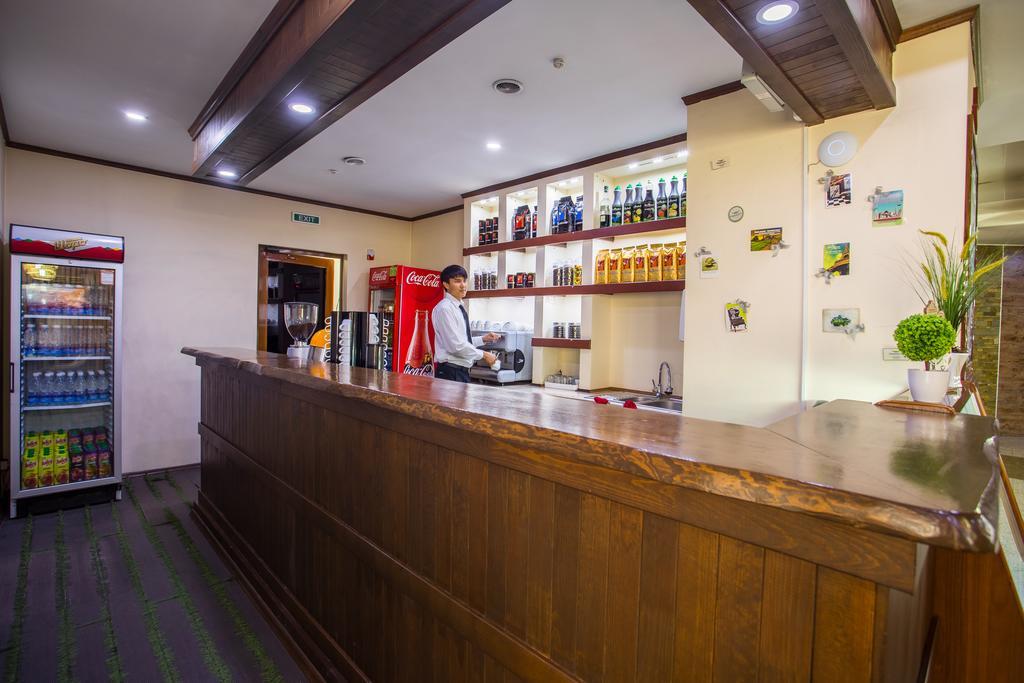 Green City Hotel 비슈케크 외부 사진